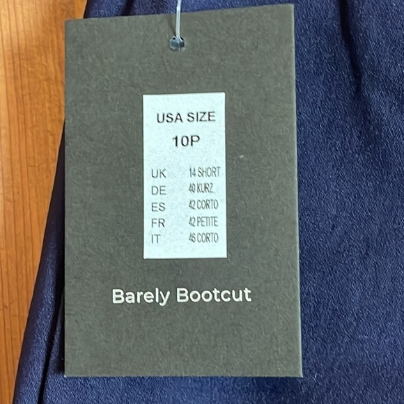 NWT Barely Bootcut Navy Work Pants Sz. 10P - Picture 9 of 13
